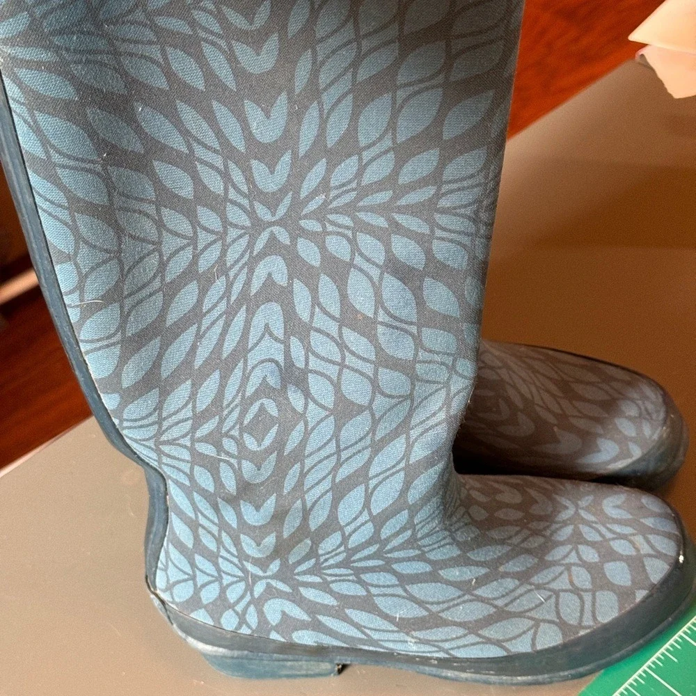 LL Bean Wellies Sz 6 Blue Leaf Print Rain Boots Women's Outdoor Gorpcore Utility